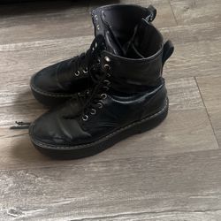 Combat boots size 8