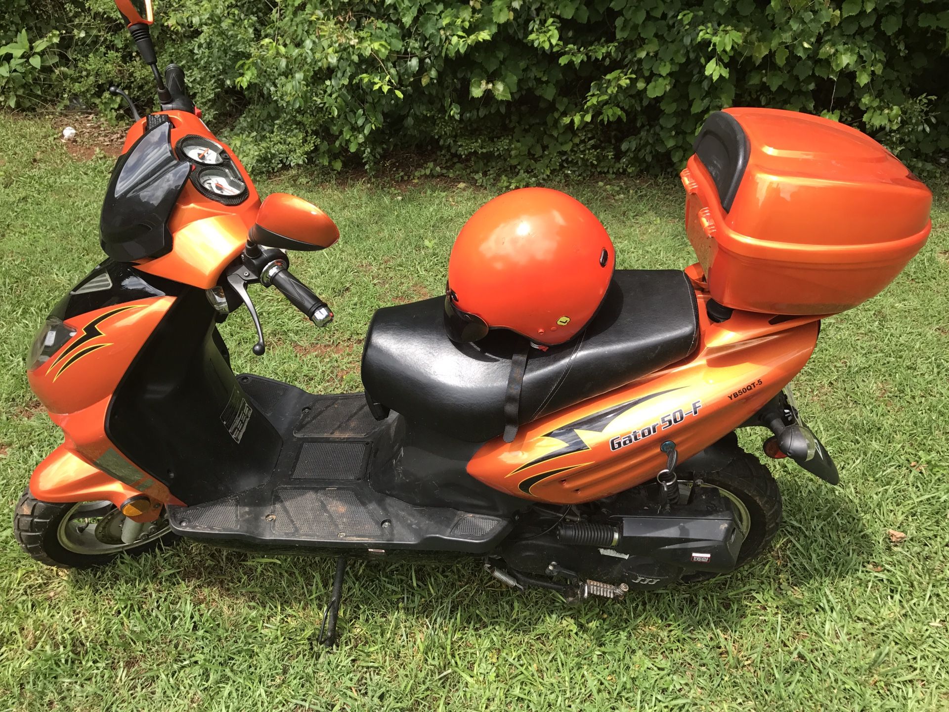 Gator 50-F 50cc Scooter 2016