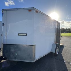 7x10 Insulated Enclosed Trailer W/ Ramp Door