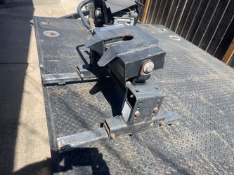 Curt Ez Roller 5th Wheel