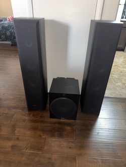 Sony 2 Tower Speaker and Subwoofer
