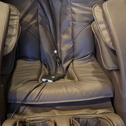 Insignia Full Body S Track Massage Chair