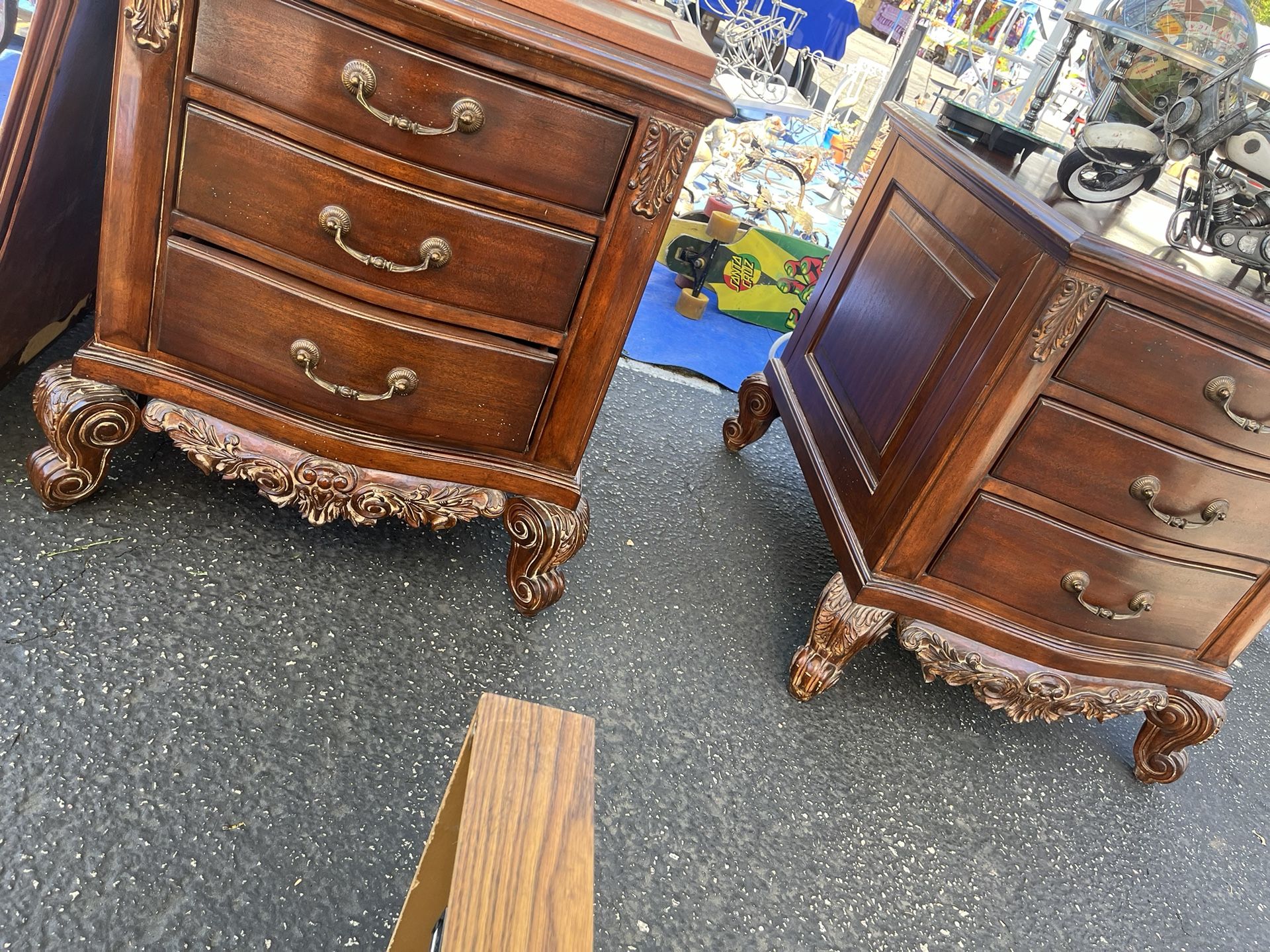 Wooden Dresser Set 