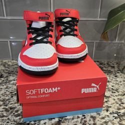 New Boy's Puma Size 11