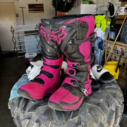 Fox Women Riding Boots