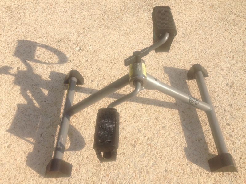 Stationary bike pedals to exercise with