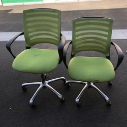 2 Office Chairs 