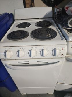 2 Hotpoint Electric stove