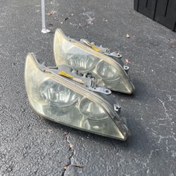 IS300 passenger Headlight Assembly 