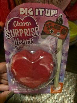 Dig It Up Charm Surprise Heart