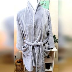 Super Soft Cozy Gray Plush Robe With Pockets
