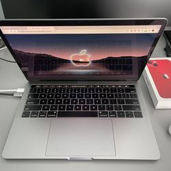 2019 Apple MacBook Pro 13” i7 16GB 1TB 2.8ghz