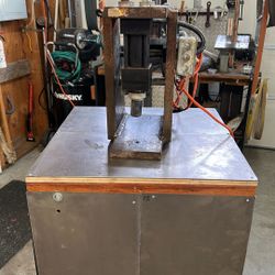 Dayton Hydraulic Bench Electric Press 