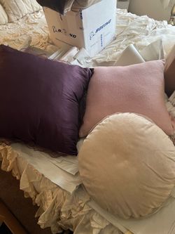 Pretty pillows.. 15.00