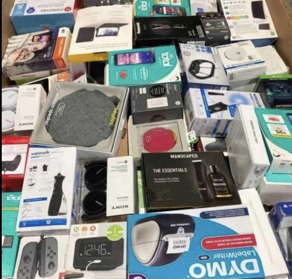 Liquidation Mystery Box Amazon/Target ( Medium Size Box)