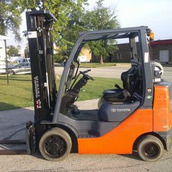 5K LB. Capacity Toyota 2019 Tall Mast Forklift 