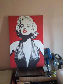 Big frame of  Marilyn Monroe $15.