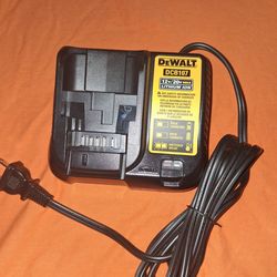 Dewalt 12V/20V 4A Charger

DCB1104... NEW

$35

FIRM PRICE

$35