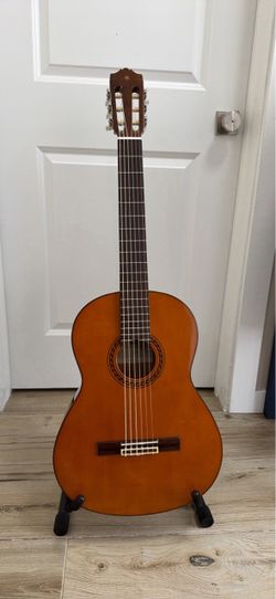 Yamaha CG-120 Classical Guitar New Set of Strings