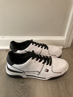 Tommy Hilfiger WHITE/BLACK Men's Ville Lace Up Low Top Sneakers