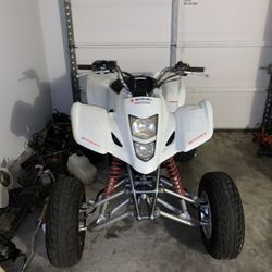 ATV SUZUKI LTZ Z400 Quad