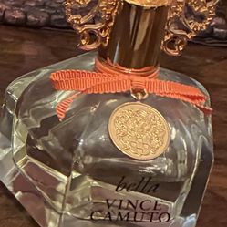 This Perfume Smells Amazing . Bella By Vince kamuto