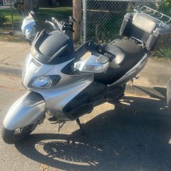 2005 Suzuki Bergman 650 Cc 