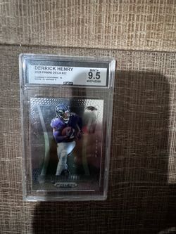 Derrick Henry 2025 Panini Prizm Deca #22 GCG 9.5