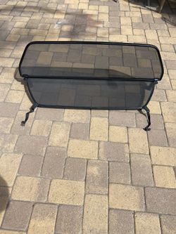 R129 SL Wind Deflector 