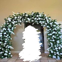 animal market Lovely Wedding Décor – Featuring Beautiful Floral Arches