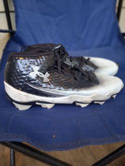 UnderArmour football cleats
