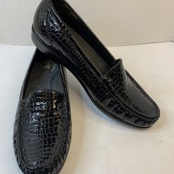 New SAS Tripad Patent Leather Loafers Size 8.5M *READ*