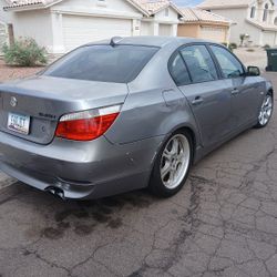 2004 BMW 545i ** RUNS H