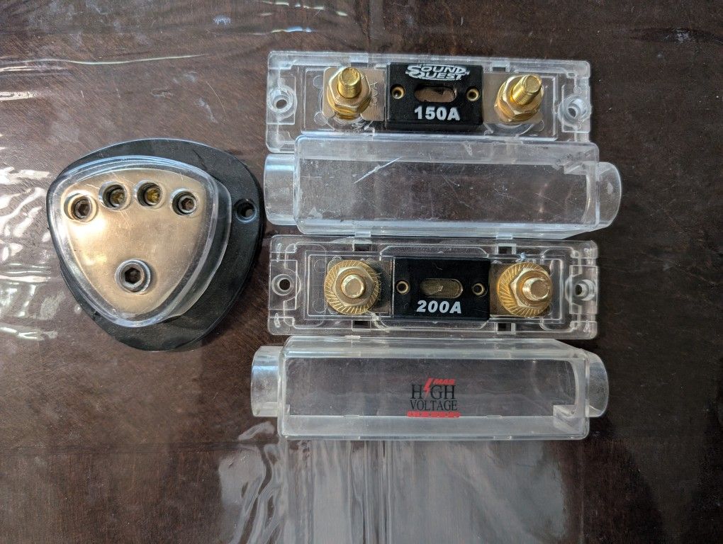 Audio Fuses & 4 Way  Distribution Block