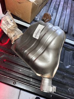 12-21 Cherokee Exaust resonator MOPAR