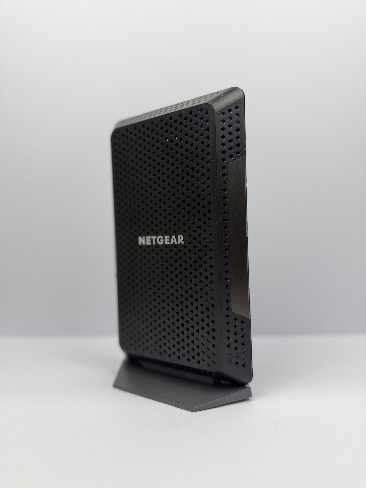 NETGEAR Nighthawk CM1200 DOCSIS 3.1 Modem – High-Speed, Great Condition