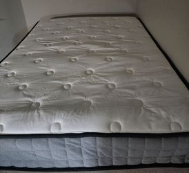 Full size mattress w/ frame