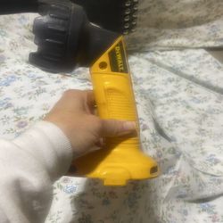 Dewalt Flashlight 