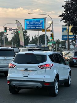 Ford Escape White SUV