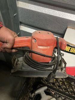 Milwaukee Heavy-Duty Half-Sheet Orbital Finishing Sander