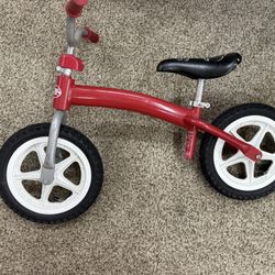 Radio Flyer Classic Air Ride 12" Balance Bike - Red Toddler Training Bicycle 