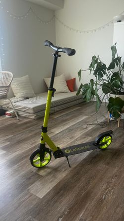 LaScoota Scooter - Lightly Used