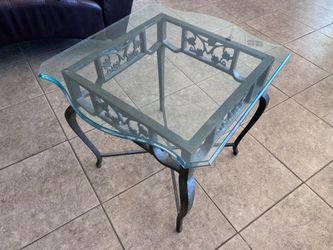 Indoor/Outdoor Glass‑Top Table