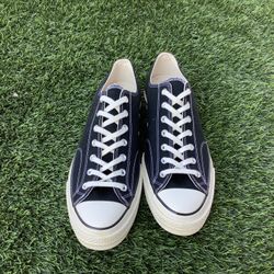 Size 14 Men’s Converse 