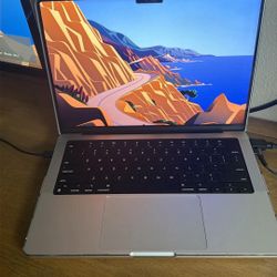 M4 MacBook Pro M4 Pro Chip + AppleCare 