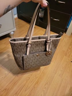 MK PURSE