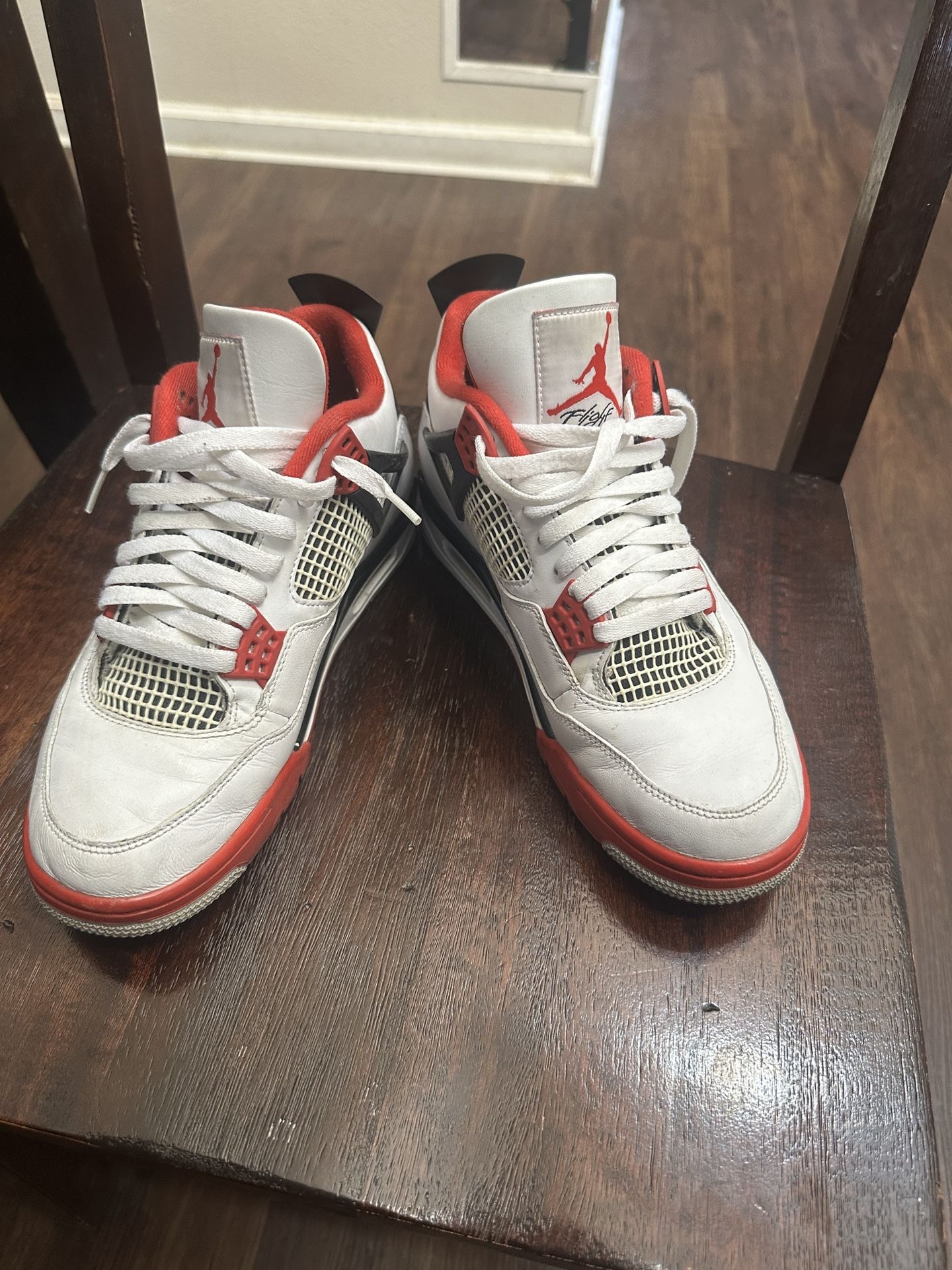 Jordan 4s size 9