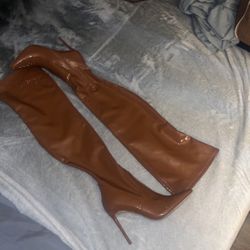 STEVE MADDEN (size 8)