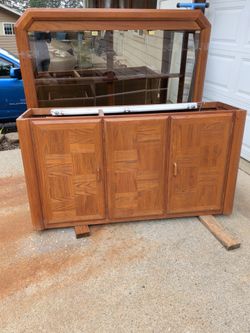 China hutch