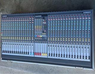 Allen and heath GL2400 mixing console - new condition with case